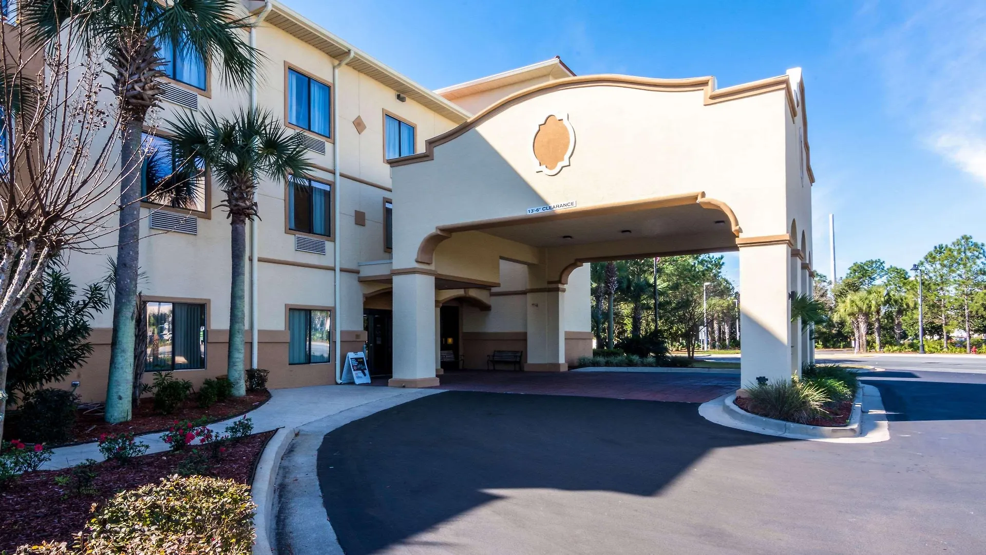 Comfort Suites Panama Stadt